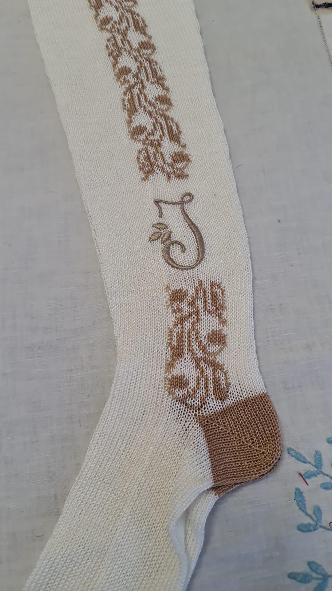 Miniatura 3 · 3-Fonts con Letra · Multicolor