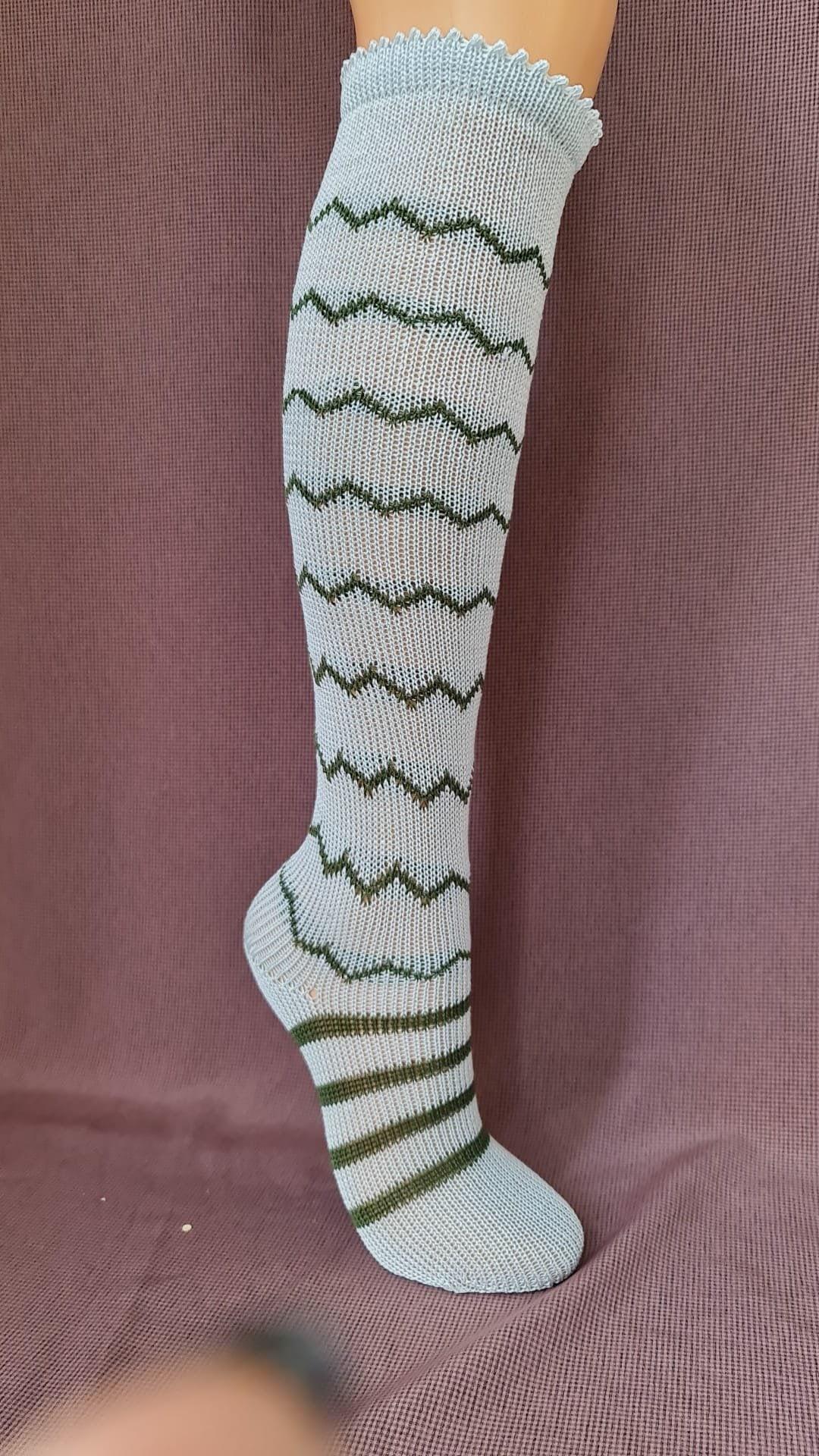 Montlleo · calcetines artesanales · vista 1